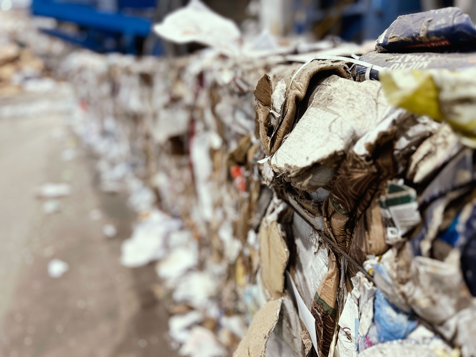 Bales of recovered waste paper and cardboard