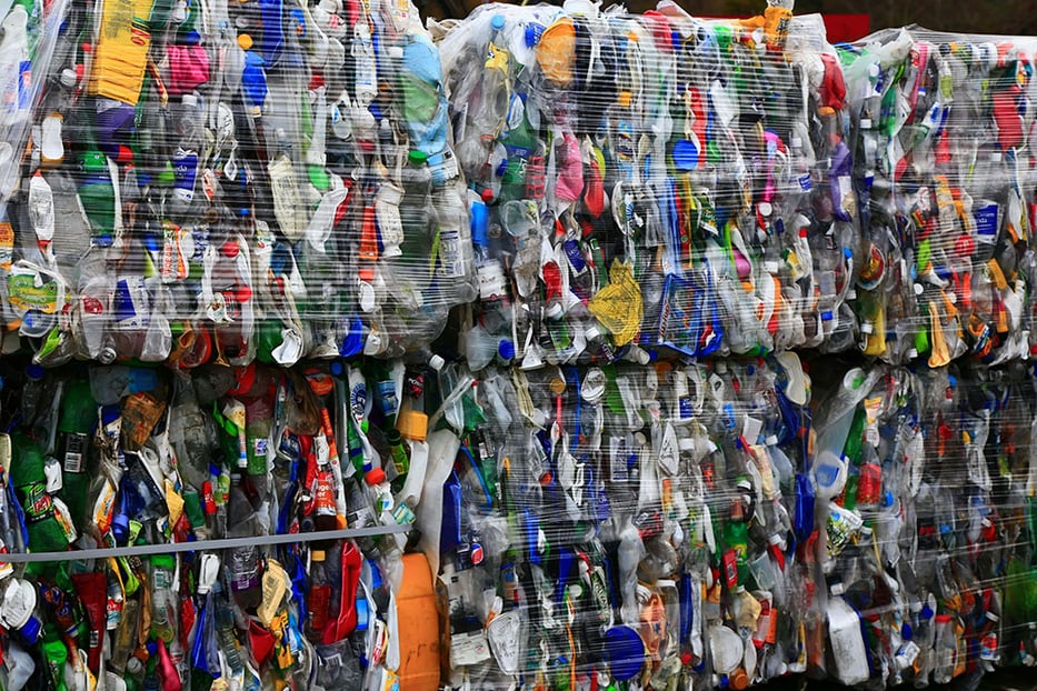 plastic-bales-for-reprocessing-at-an-MRF